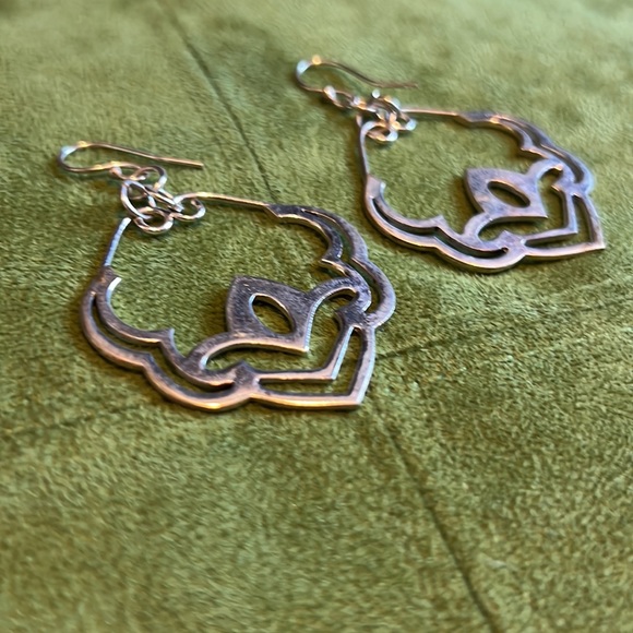 Trades Of Hope Earrings - Picture 4 of 4